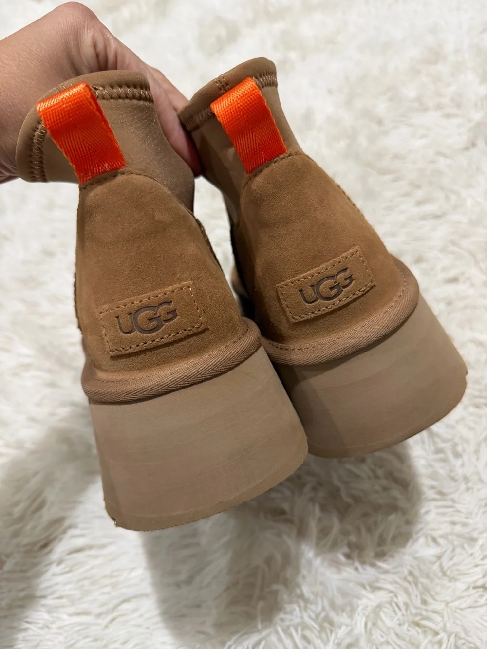 UGG classic mini